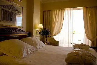 Guadalpin Suites Hotel 3*