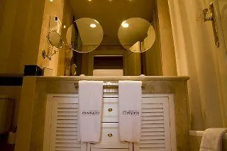 Hotel Guadalpin Suites