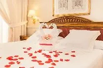 Guadalpin Suites Hotel