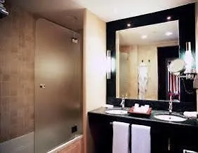 Guadalpin Suites 3*