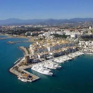 Guadalpin Suites 3*